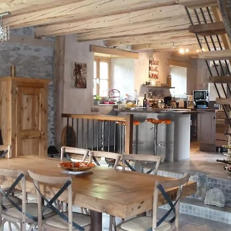 La Grange De Gassiole Holiday home Campan