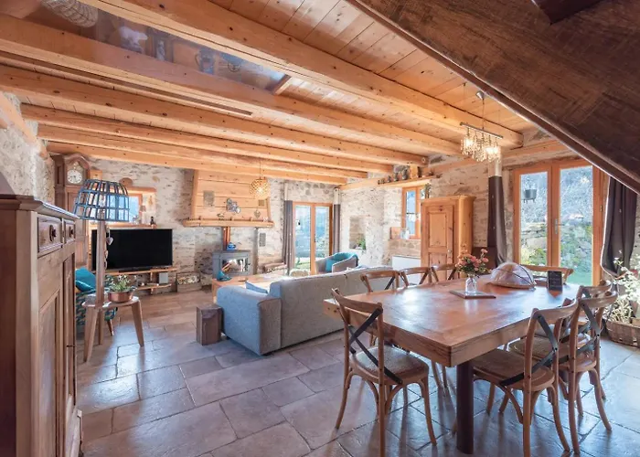 La Grange De Gassiole بيت للعطل